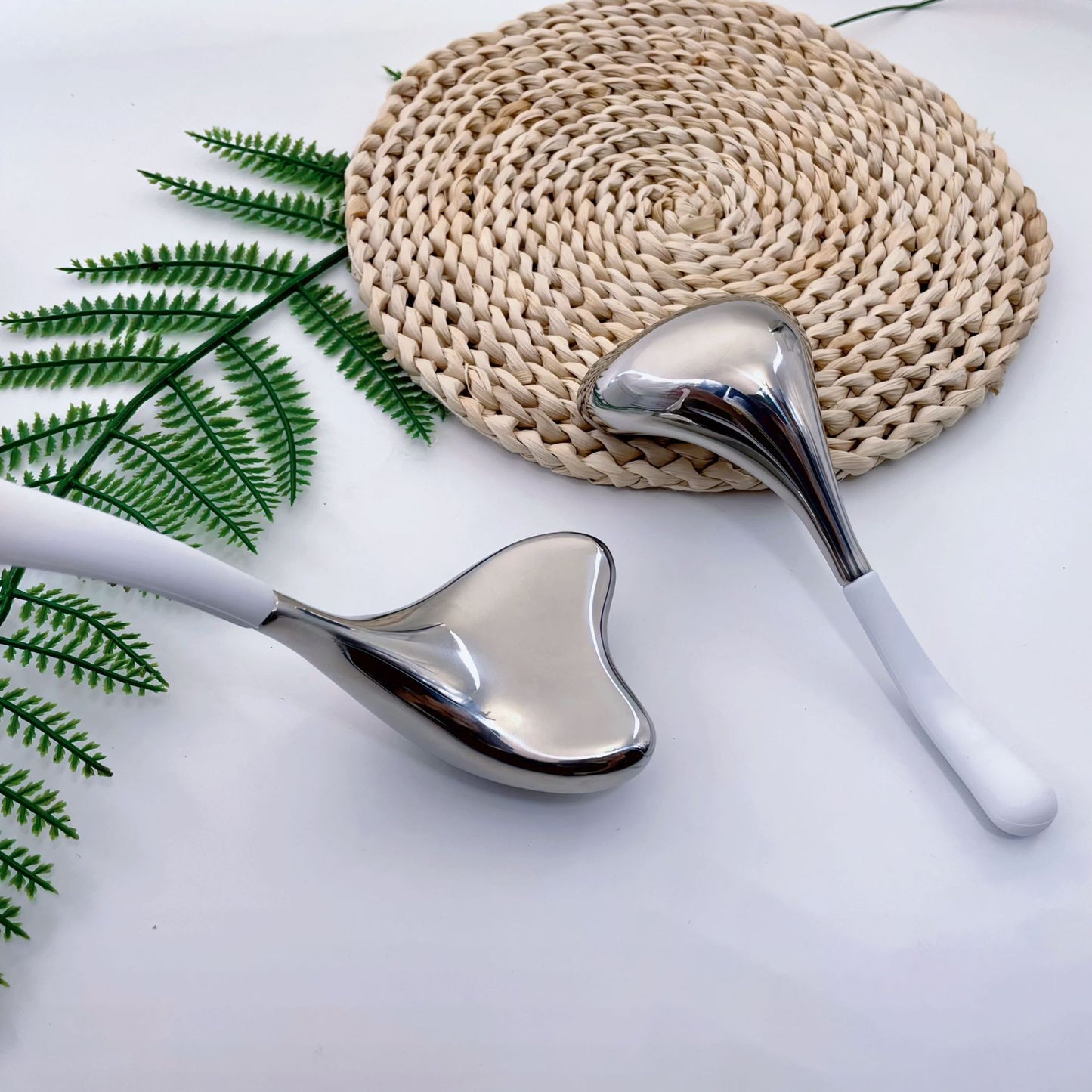 Cryo Globes – Professionell ismassage för omedelbart lyft och lyster